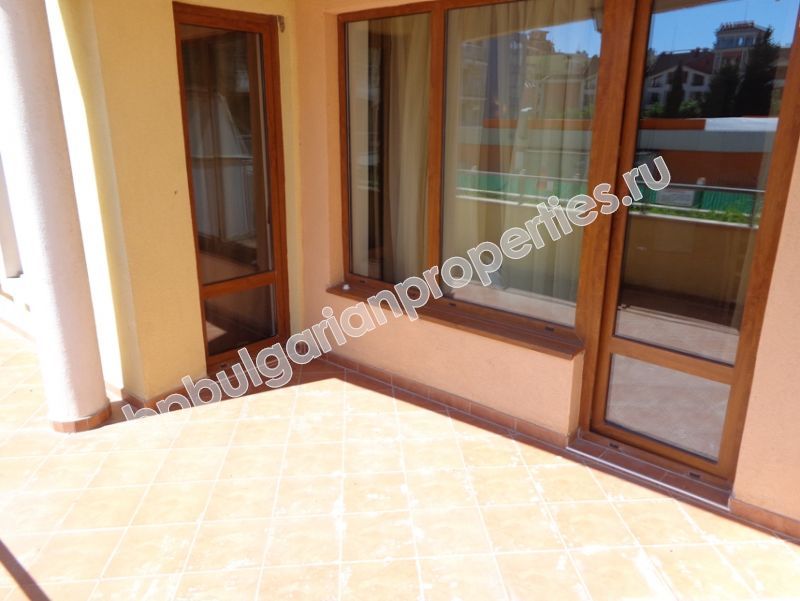 Апартамент с една спалня в комплекс от затворен тип в Слънчев Бряг