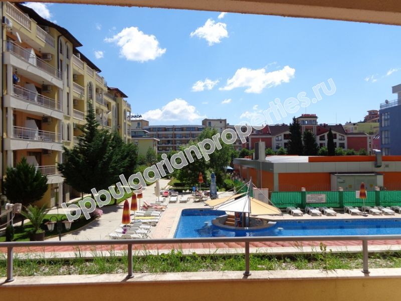 Апартамент с една спалня в комплекс от затворен тип в Слънчев Бряг