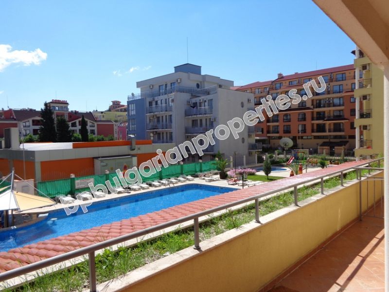 Апартамент с една спалня в комплекс от затворен тип в Слънчев Бряг