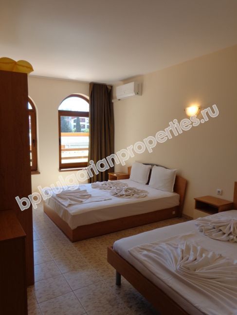 Апартамент с една спалня в комплекс от затворен тип в Слънчев Бряг