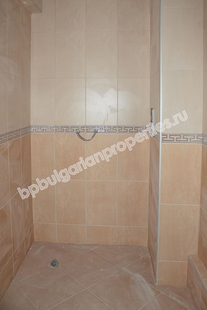 Нов двустаен апартамент за продажба  в к-с 