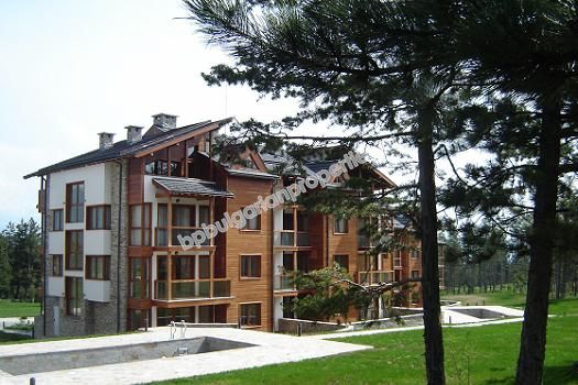 Луксозни мебелирани апартаменти за продажба в 5-звезден комплекс в Банско