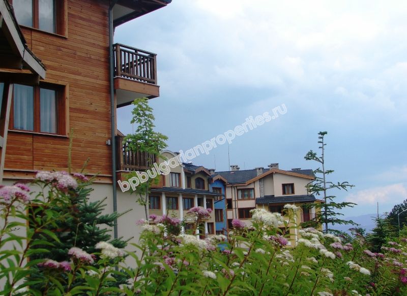 Луксозни мебелирани апартаменти за продажба в 5-звезден комплекс в Банско