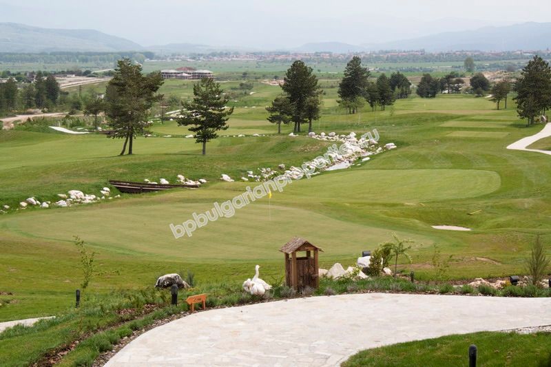 Луксозни мебелирани апартаменти за продажба в 5-звезден комплекс в Банско