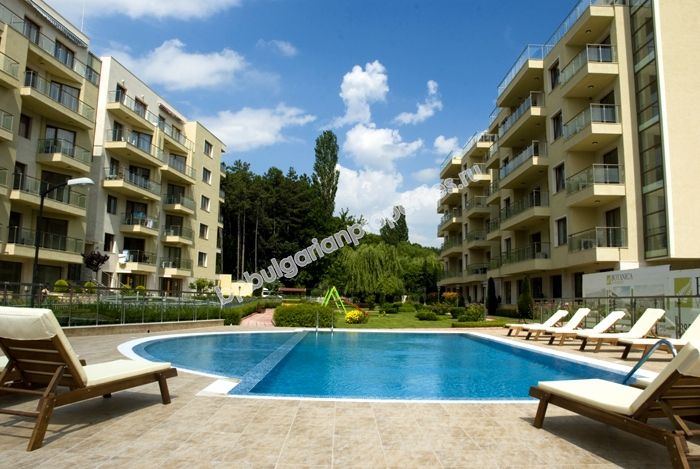 Лукс апартаменти за продажба в курорта Свети Константин и Елена