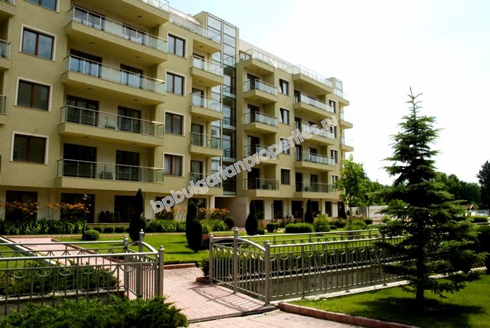 Лукс апартаменти за продажба в курорта Свети Константин и Елена