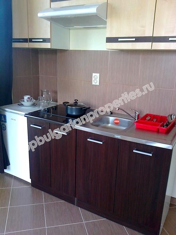 Мебелирани апартаменти за продажба на първа линия море в град Ахтопол